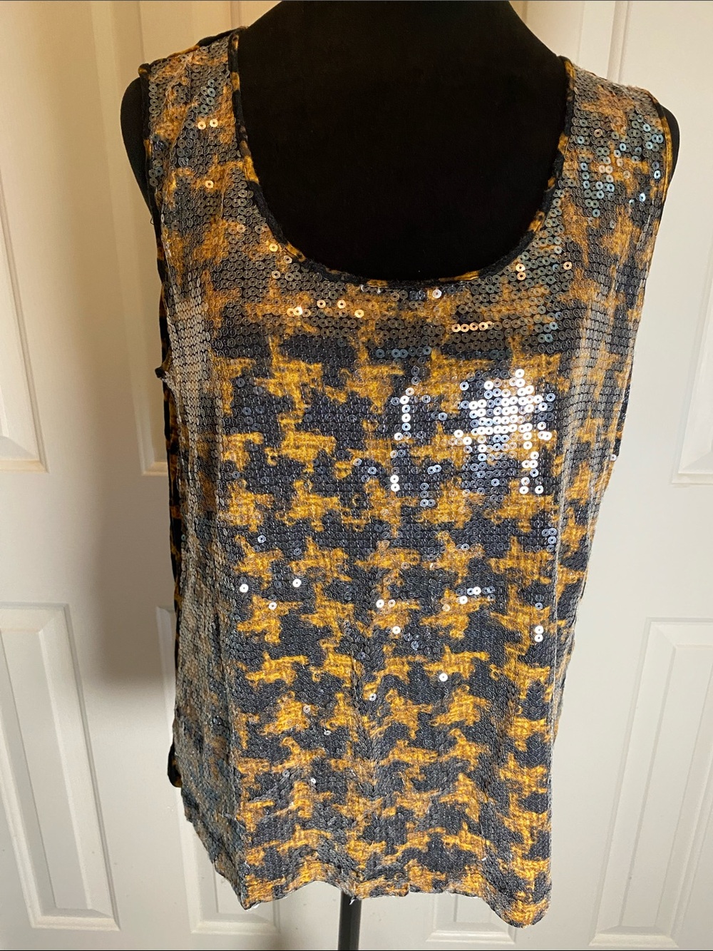 Ruby Rd. Sequin Houndstooth Tank Top - Gold and Black